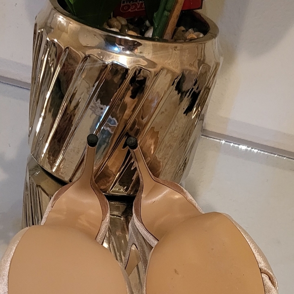 Mules - Picture 6 of 6